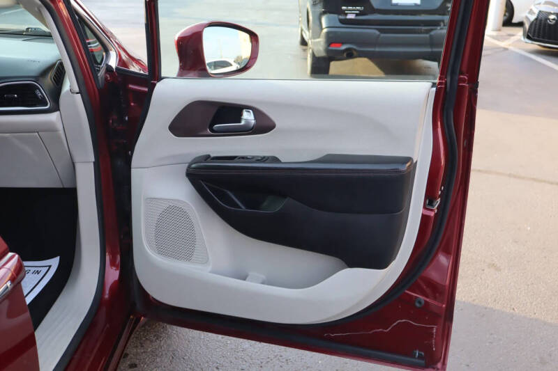 2019 Chrysler Pacifica Touring Plus