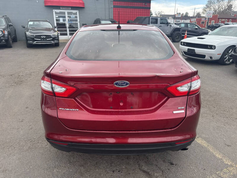 2016 Ford Fusion SE