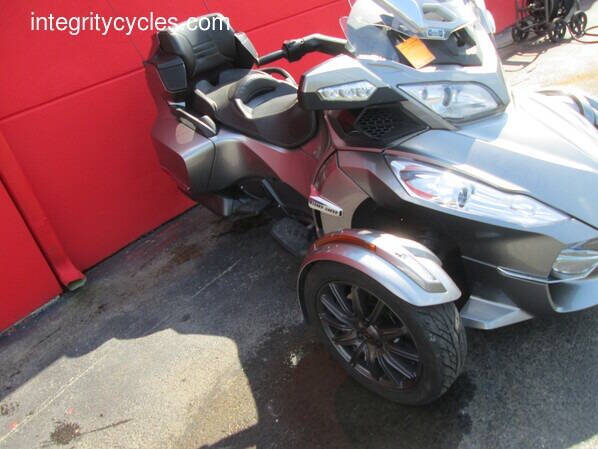 2013 Can-Am Spyder® RT-S