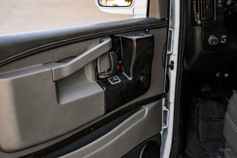 2023 Chevrolet Express 2500