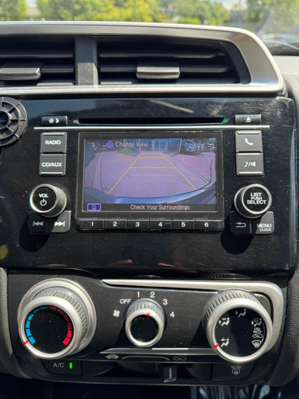 2017 Honda Fit LX - Photo 19