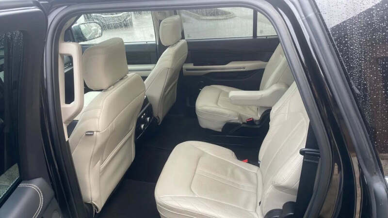 2021 Ford Expedition MAX Platinum