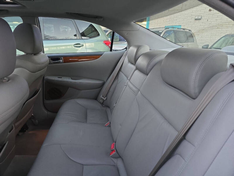 2005 Lexus ES 330 photo 18