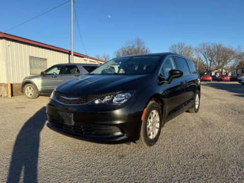 2020 Chrysler Voyager LX