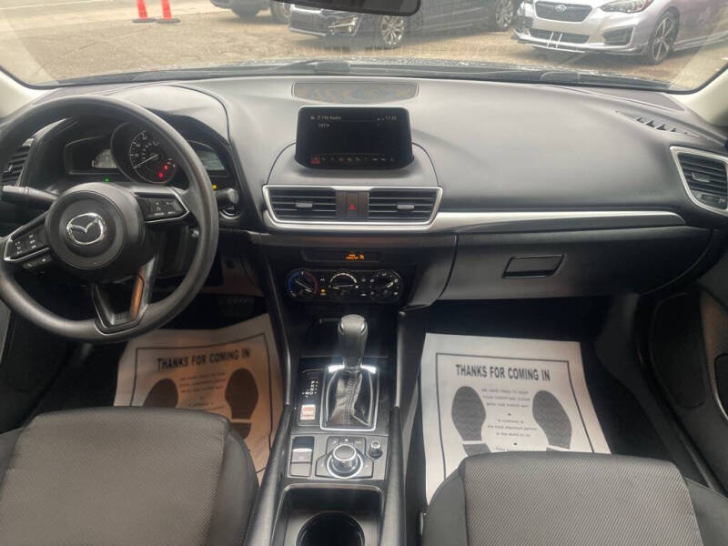 2017 Mazda MAZDA3 Sport