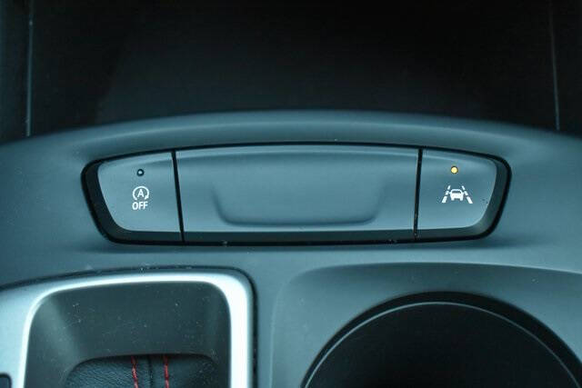 2024 Chevrolet Trax RS