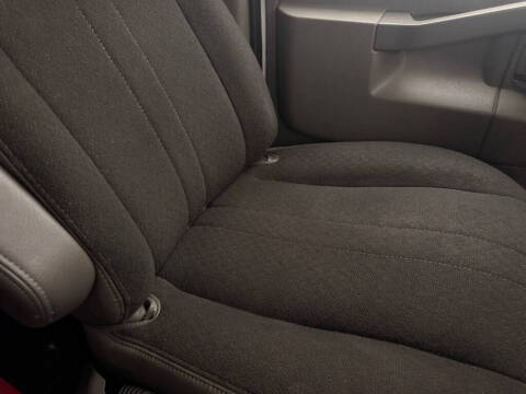 2022 Chevrolet Express 2500