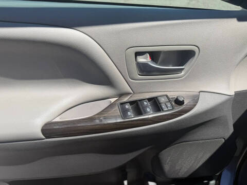 2017 Toyota Sienna
