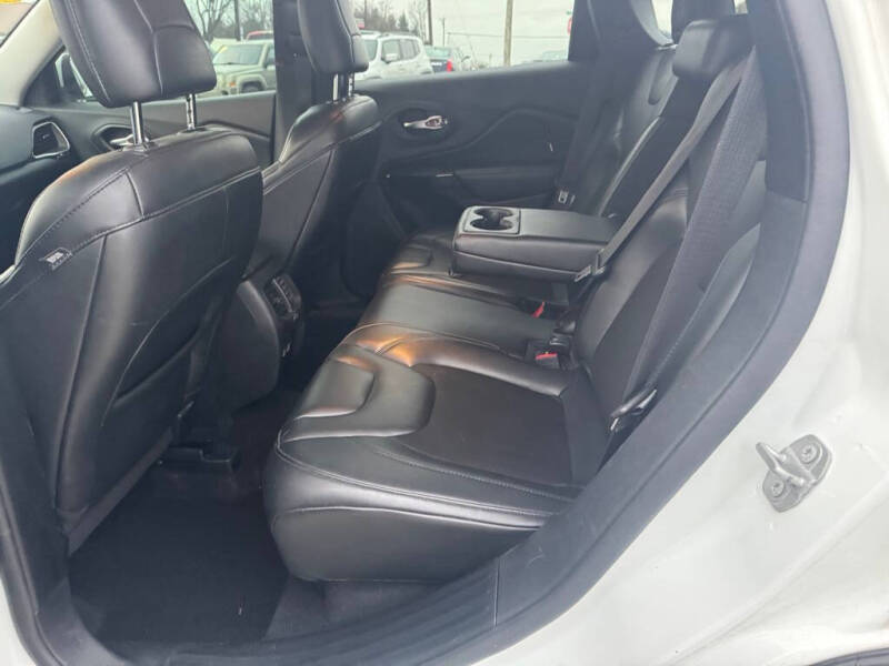 2021 Jeep Cherokee Latitude Plus