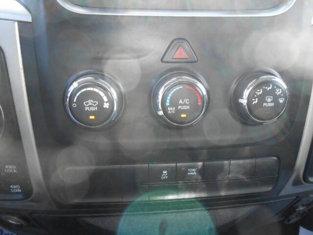 2015 RAM 1500 SLT