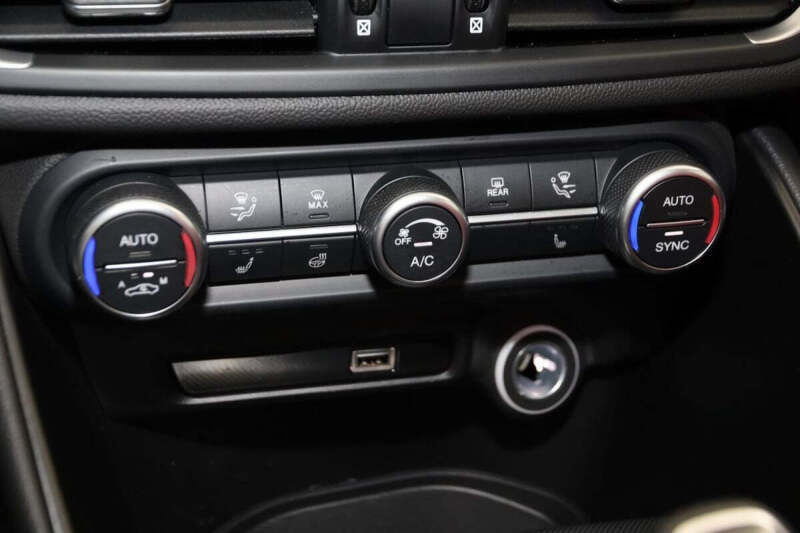 2025 Alfa Romeo Giulia