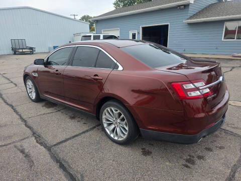 2015 Ford Taurus SEL