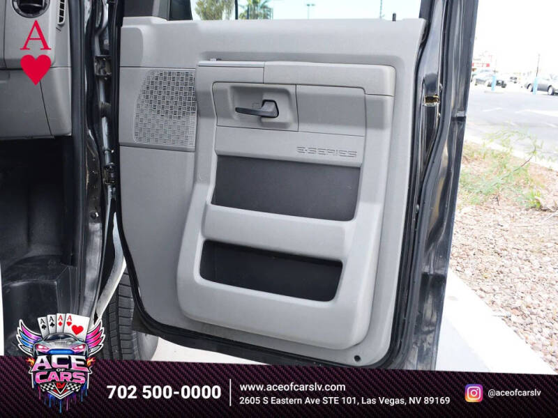 2011 Ford E-Series E-350 SD