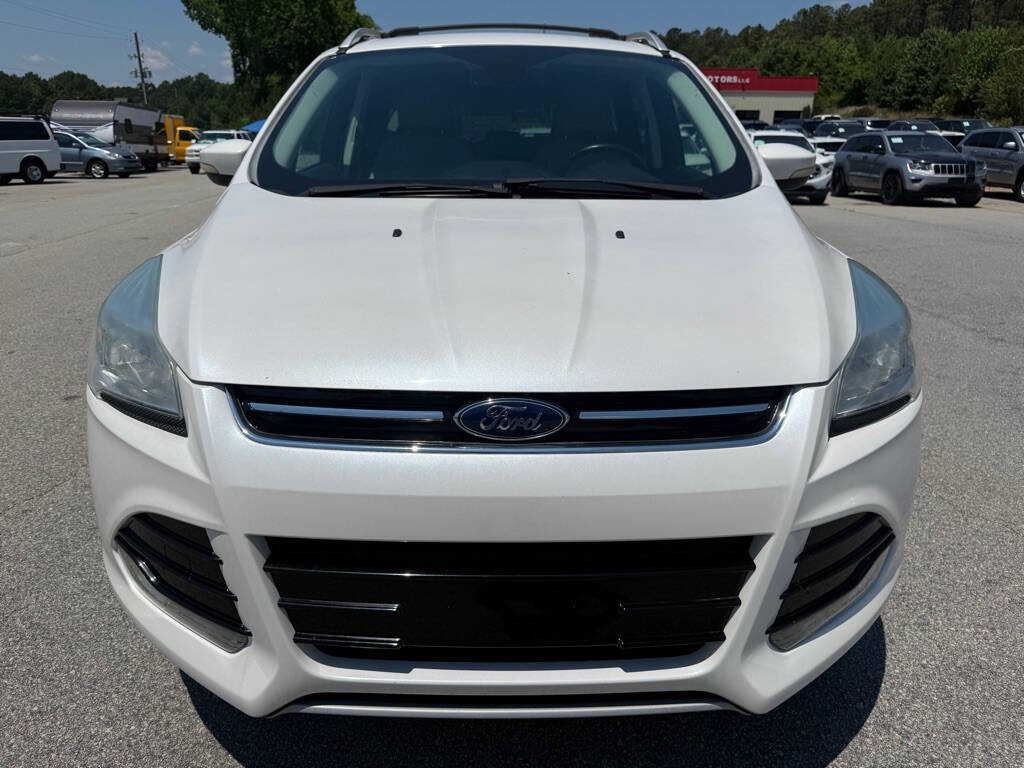 Off white 2015 Ford Escape Titanium Titanium 4dr SUV 2