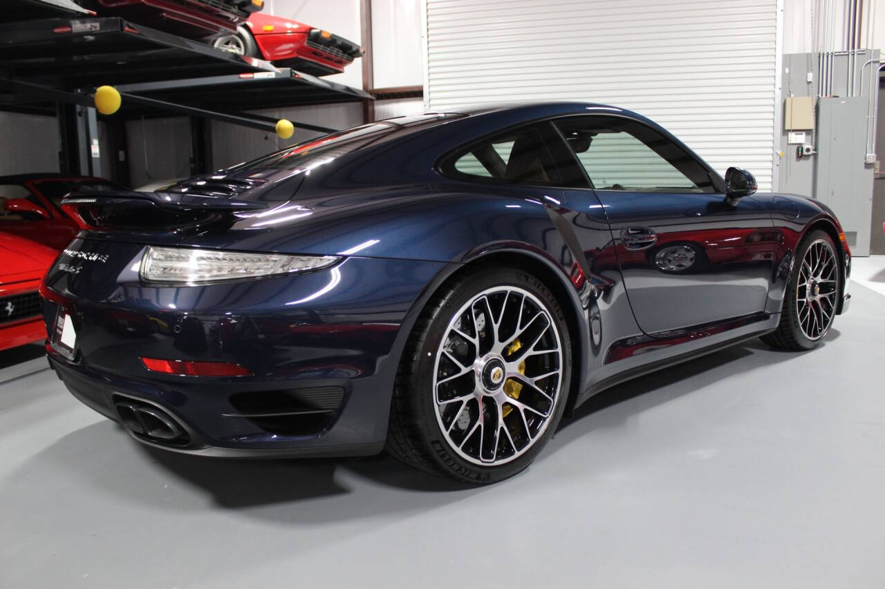 2015 Porsche 911 45