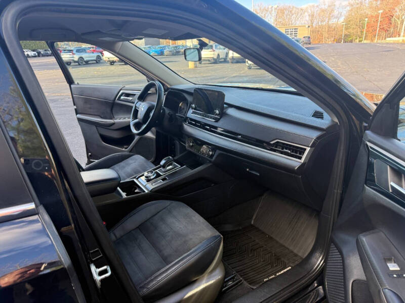 2023 Mitsubishi Outlander SE