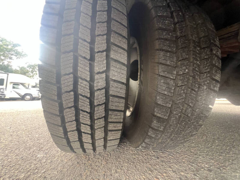 2013 Forest River SUNSEEKER 3050S