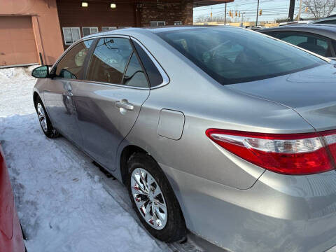 2016 Toyota Camry LE