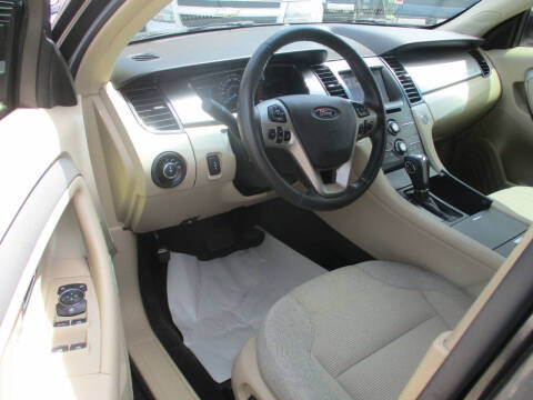 2016 Ford Taurus SEL