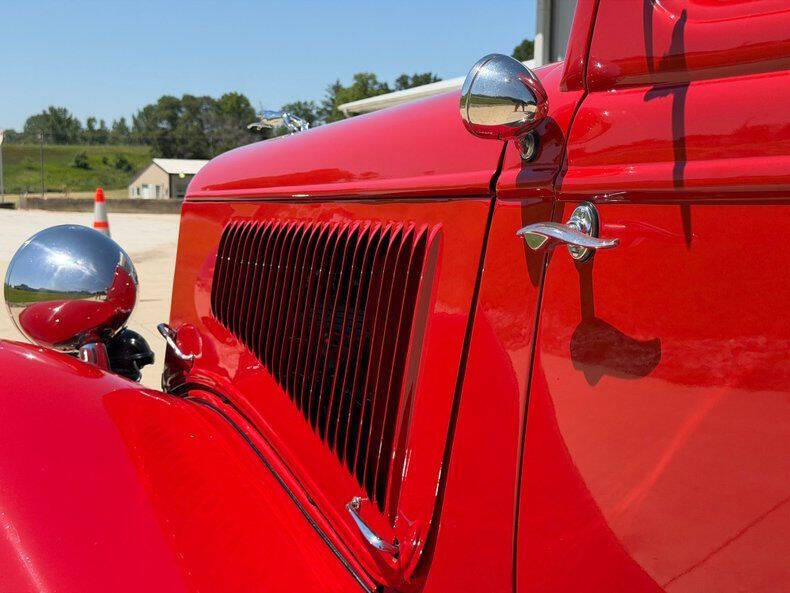 1934 Ford Tudor