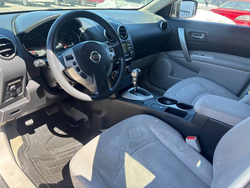 2012 Nissan Rogue S