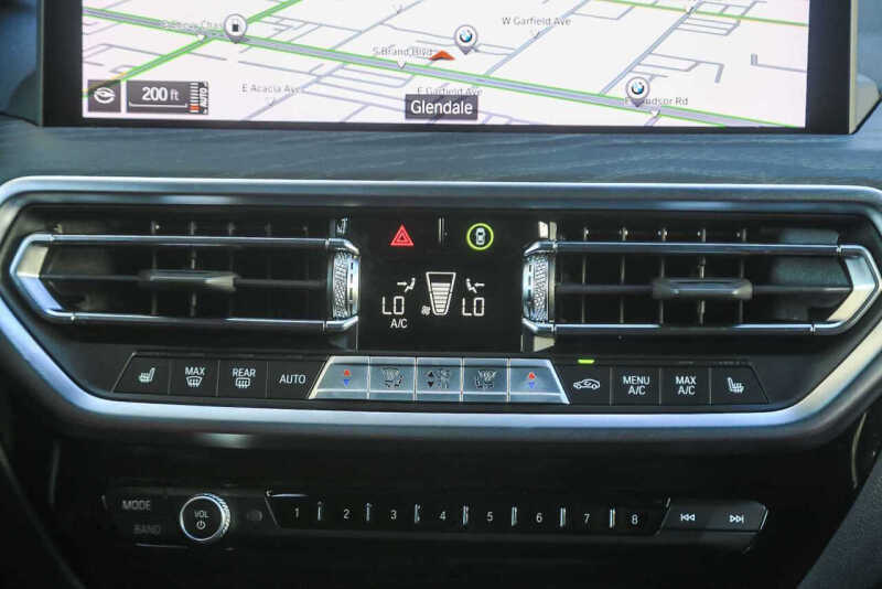 2024 BMW X4 xDrive30i