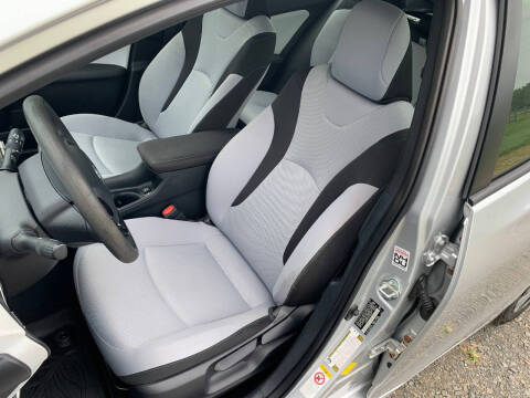 2020 Toyota Prius LE AWD-e