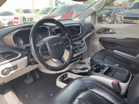 2018 Chrysler Pacifica Touring L