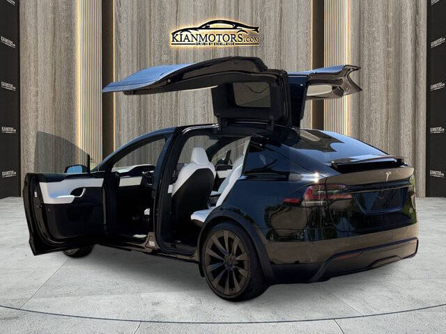 2022 Tesla Model X Plaid