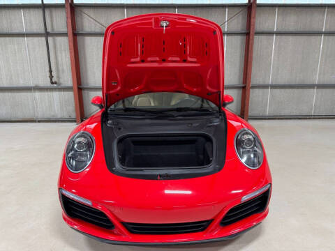 2018 Porsche 911 Carrera