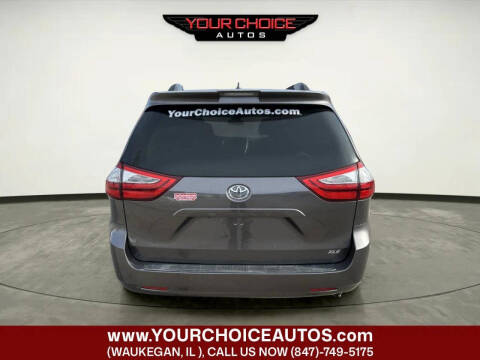 2018 Toyota Sienna XLE 7-Passenger Auto Access Seat