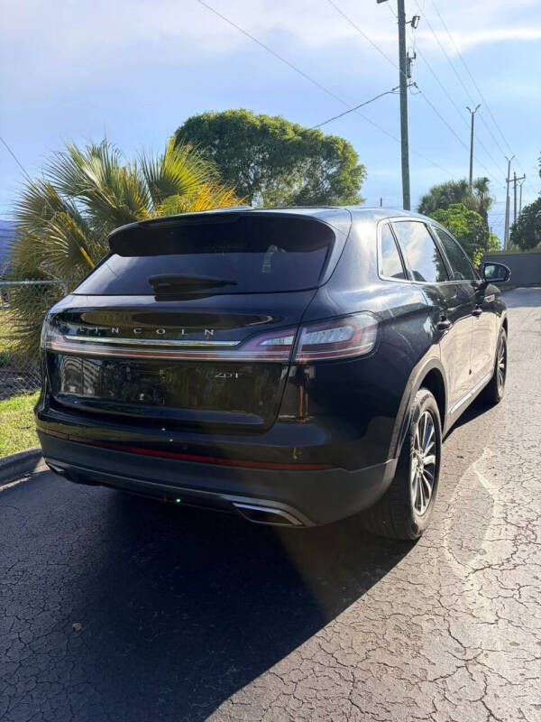 2019 Lincoln Nautilus Select