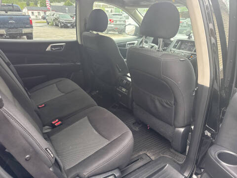 2019 Nissan Pathfinder SL