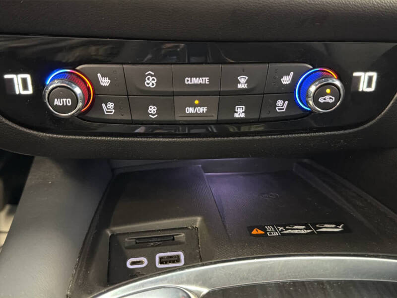 2022 Buick Enclave Premium