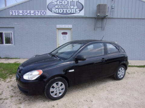 2009 Hyundai Accent for sale at SCOTT FAMILY MOTORS in Springville IA