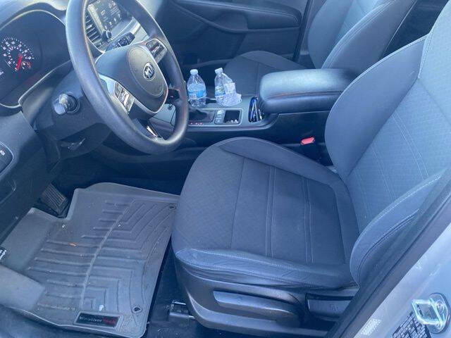 2020 Kia Sorento LX V6