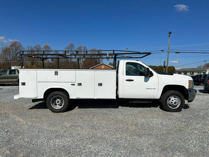 2013 Chevrolet Silverado 3500HD CC for sale at Twin D Auto Sales in Johnson City TN