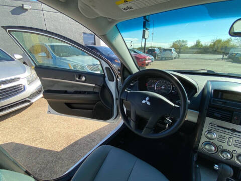 2011 Mitsubishi Galant FE