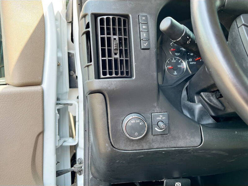 2023 GMC Savana 3500