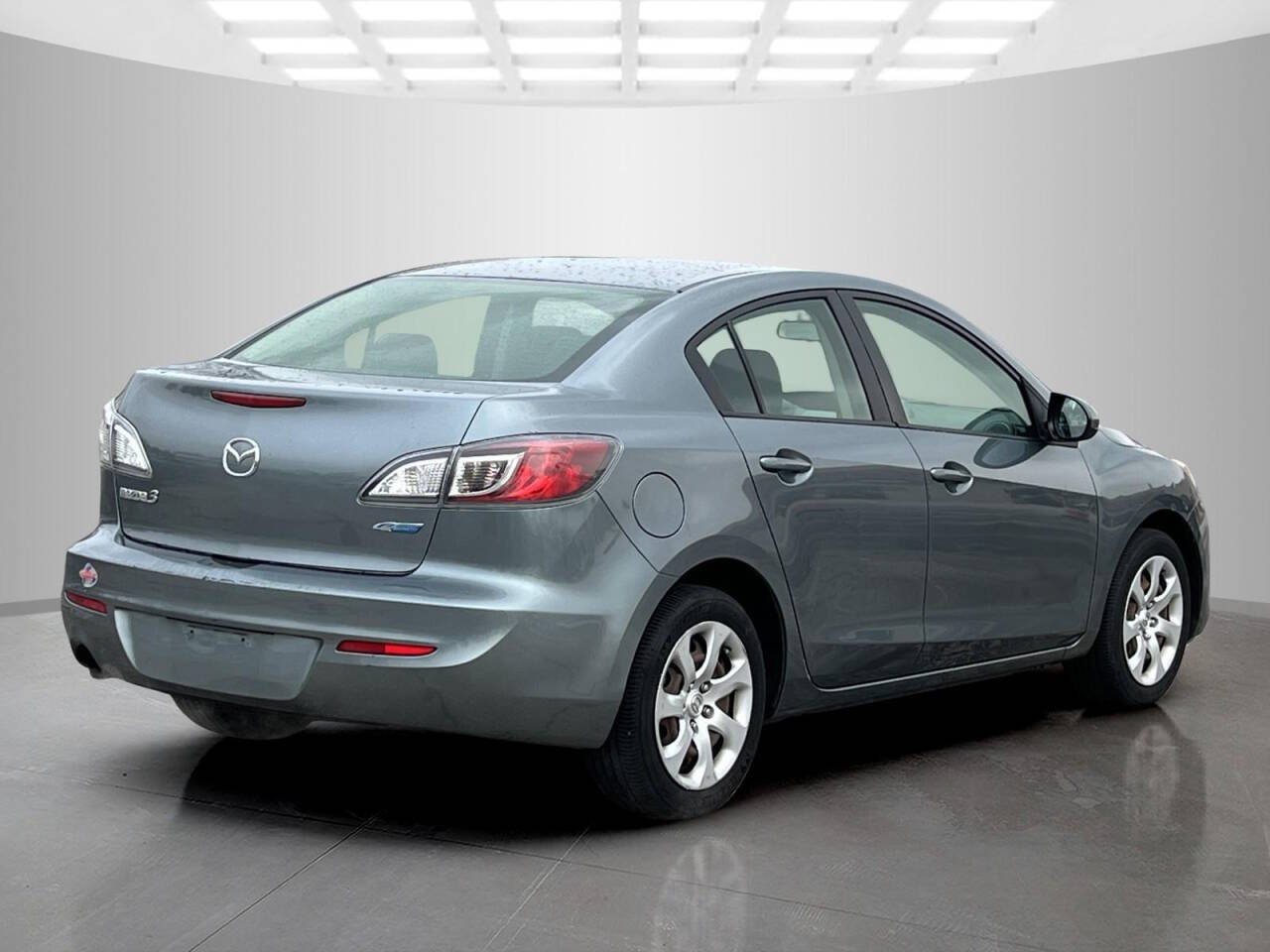 2013 Mazda Mazda3 for sale at Used Cars Toledo in Oregon, OH