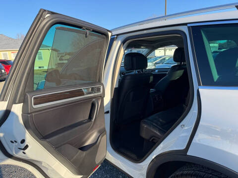 2017 Volkswagen Touareg V6 Executive