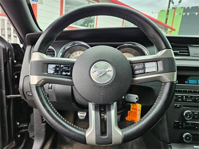 2011 Ford Mustang V6 Premium