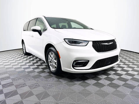 2023 Chrysler Pacifica Touring