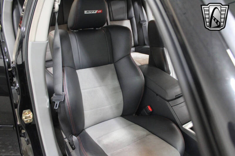 2006 Dodge Charger SRT-8