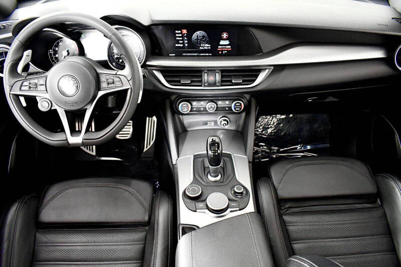 2019 Alfa Romeo Stelvio Ti Sport