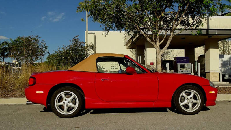 2000 Mazda MX-5 Miata
