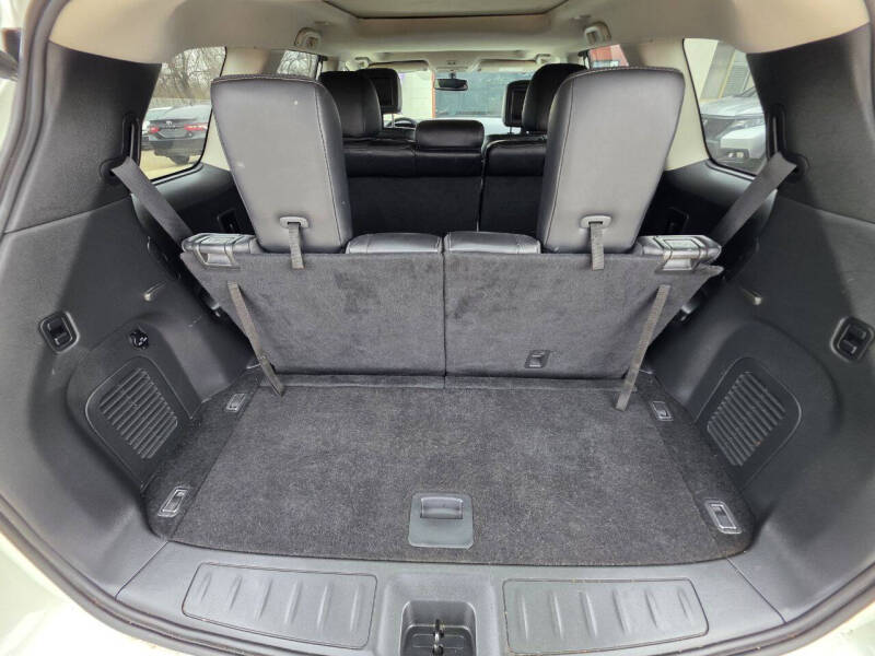 2017 Nissan Pathfinder Platinum
