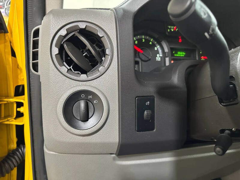 2011 Ford E-Series