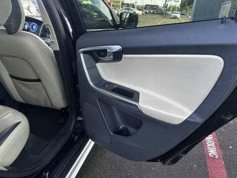 2011 Volvo XC60 3.2 R-Design