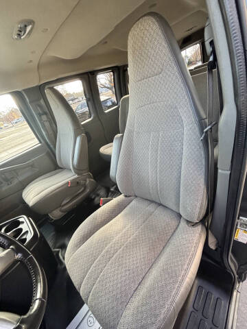 2017 Chevrolet Express LS 2500